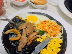 -汤姆家的牛排意面披萨(新城市广场店)