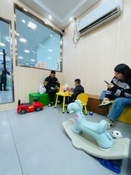 -鱼乐贝贝婴幼儿水育馆(高桥红坊店)