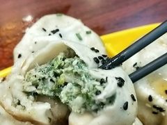 荠菜肉生煎-小杨生煎(龙阳广场店)