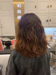 -V8潮牌·接发烫染连锁