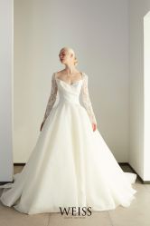 -Renee芮亦婚纱(原丽莎)