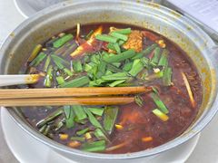 -铁锅哥米线