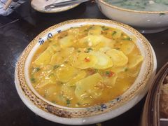 -黄桷树曹家私房菜(江与城店)