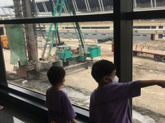 -龙阳路磁悬浮列车总站-停车场