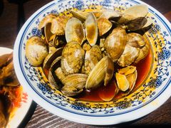 -爆炸头阿姨小四川正宗川味小吃(无任何分店)