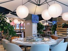 大堂-日进一片海.生腌海鲜火锅.宵夜烧烤(三里屯总店)