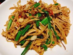 -唐师傅湘西名菜馆(武陵路店)