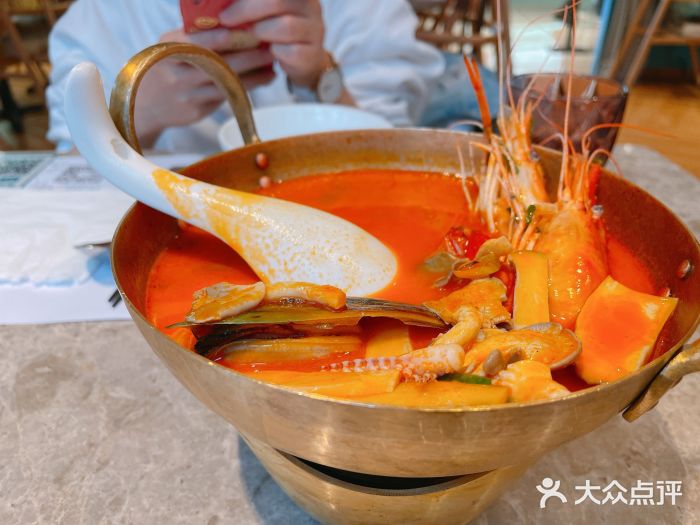 美奈小馆·越南料理(福田星河COCO Park店)越式冬阴功海鲜汤图片