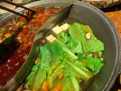 -四小区火锅·巷子里的重庆火锅(花照壁店)