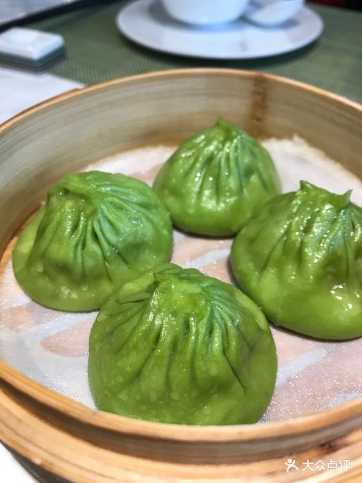 翡翠小笼包