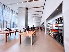 -Apple零售店(华贸购物中心店)