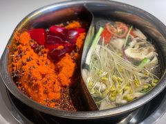 -岗上渣渣老火锅(两路口店)