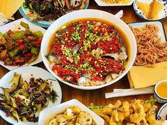 -美顺香食府鱼头老店(雪野湖店)