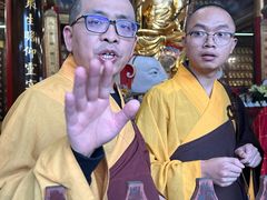 -峨眉山报国寺
