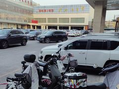-健龙森俱乐部·游泳·健身·羽毛球综合体育馆