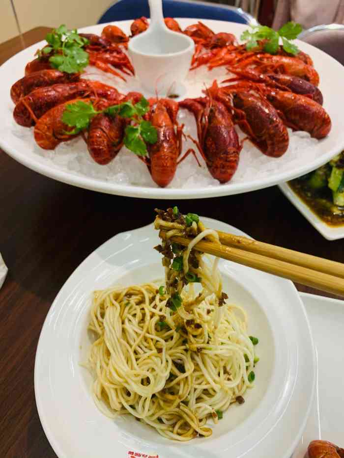 龙虾风暴(九亭金地广场店)-"首先感谢点评爸爸给予的霸王餐代金券.龙.