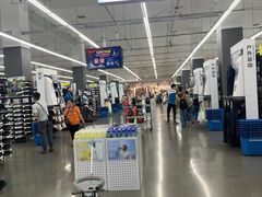 -迪卡侬(西华店)