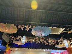 -老街烧烤大排档·地道湖北菜·龙虾馆(汉口火车站店)