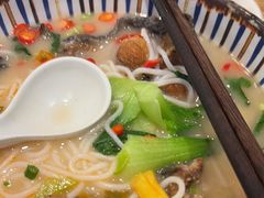 -鲜越鲜鱼粉(财富购物中心店)