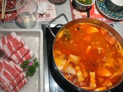 -尚尚仙·酸汤猪手·猪肚鸡火锅(华联万柳购物中心店)