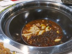 -哈尔滨烧烤·山河村铁锅炖(交大店)