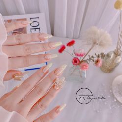 -SixOne六一日式美甲美睫