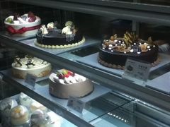 -巴黎贝甜(大宁国际商业广场店)