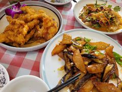 地三鲜-东北哈尔滨酱骨头馆房掌柜铁锅炖