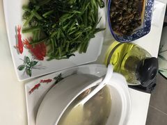 -七的湖·晚芳亭·阳澄湖农家菜·大闸蟹(莲花岛店)