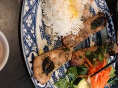 -Long Provincial Vietnamese Restaurant