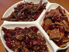 -三叔特色自贡菜(中海国际店)