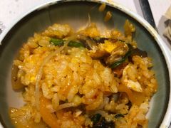 传统石锅拌饭-唯成•韩国炭火烤肉 유성고기