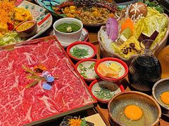 関西枫· 暖煎 M9 和牛寿喜烧-鸟山鸣·日料食堂(王府井店)