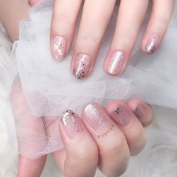 -夏花美甲美睫