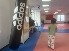 -adidas壹跆运动馆(世纪经贸大厦店)