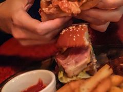 黑毛牛汉堡-羽深肉铺 Steak & Wine