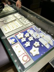 -周大福CHOW TAI FOOK(宝山苏宁易购店)