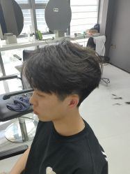 -宫铭烫发染发接发店