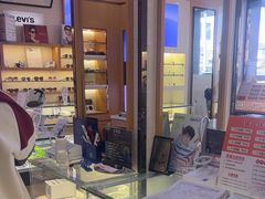 -光明眼镜·蔡司授权(徐泾店)