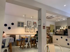 大堂-红小姐咖啡馆(西津渡店)