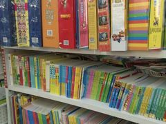 -新华书店(虹悦城店)