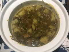 酸菜土豆牛腩-绿茶餐厅(布吉万象汇店)