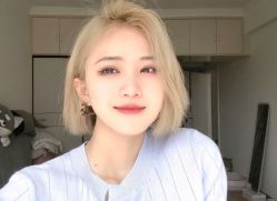 -AYO SALON