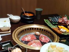 -山川小町·极番烧肉(新地假日广场店)