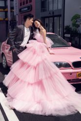 俏皮可爱-巴黎婚纱摄影工作室