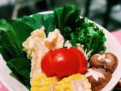 -行家海鲜火锅酒家(静安寺店)