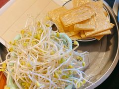 -鸿顺老铁锅美蛙鱼府(解放碑店)