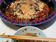 -何师傅美蛙鱼头(汉街店)