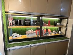 -吾净球鞋奢侈品洗护修复中心(汉街SKP店)