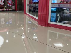 -米娜凯威礼仪艺术学校